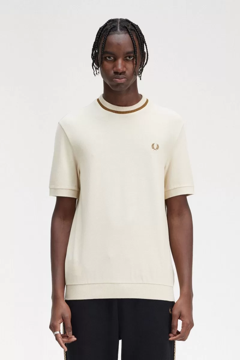 Fred Perry Crew Neck Piqu Mens TShirt Oa 114 ZOOM - Fred Perry Crew Neck Piqu&eacute; Men's T-Shirt Oatmeal LFINK7468