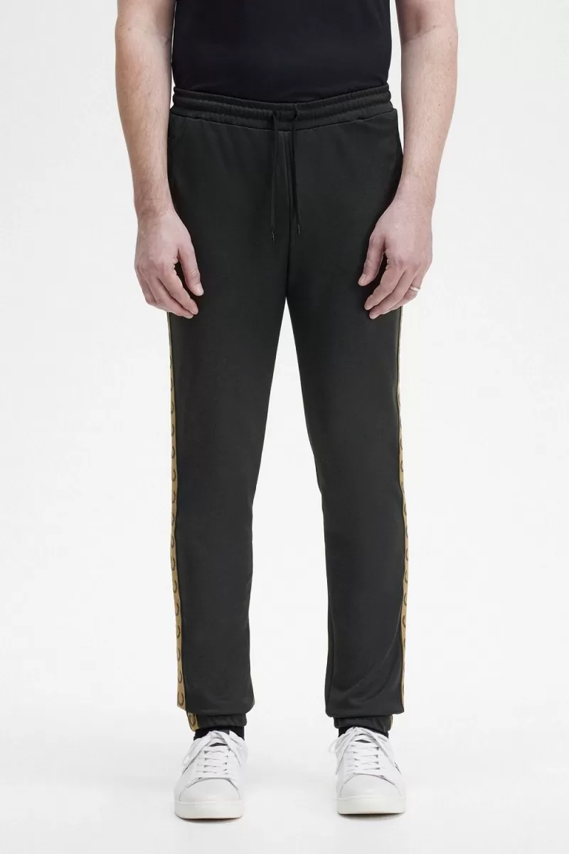 Fred Perry Taped Track Men’s Pants Black Brown OCHXE4701 Fred Perry Taped Track Men’s Pants Black Brown OCHXE4701