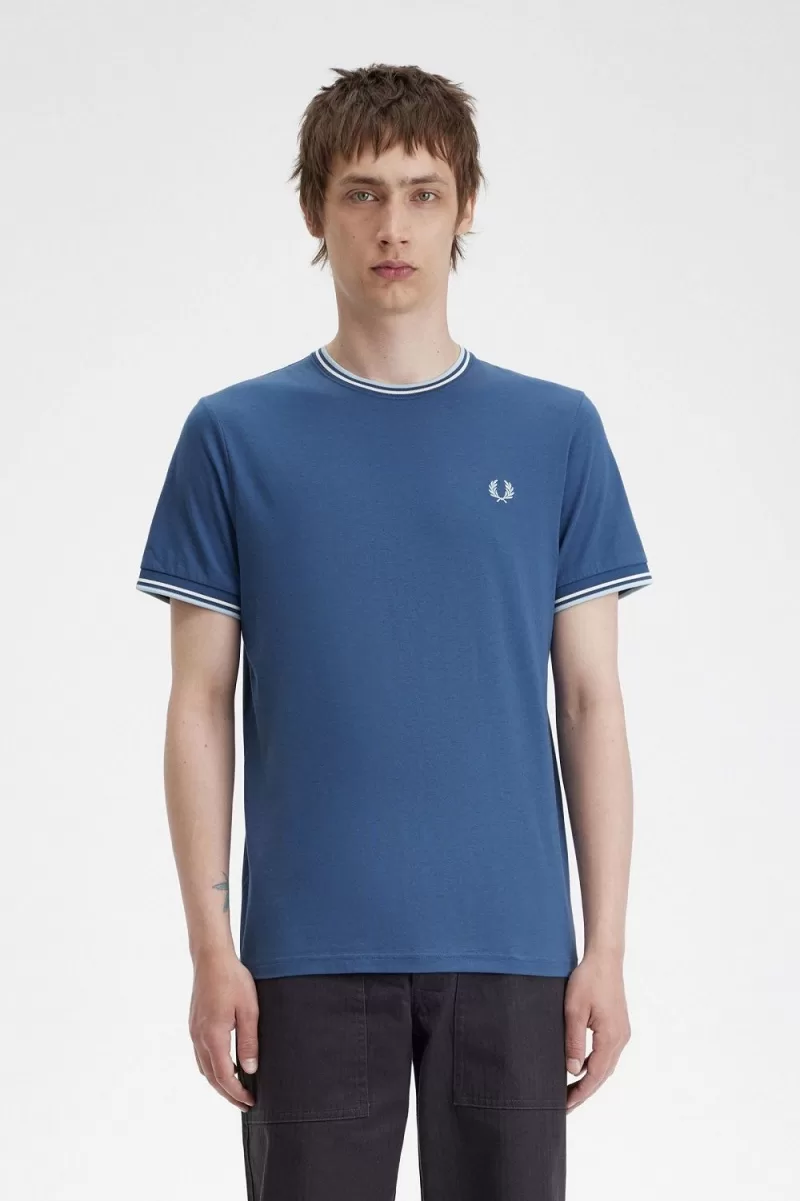 Fred Perry Twin Tipped Men’s T-Shirt Midnight Blue Beige Light Aqua ROEUW6582 Fred Perry Twin Tipped Men’s T-Shirt Midnight Blue Beige Light Aqua ROEUW6582